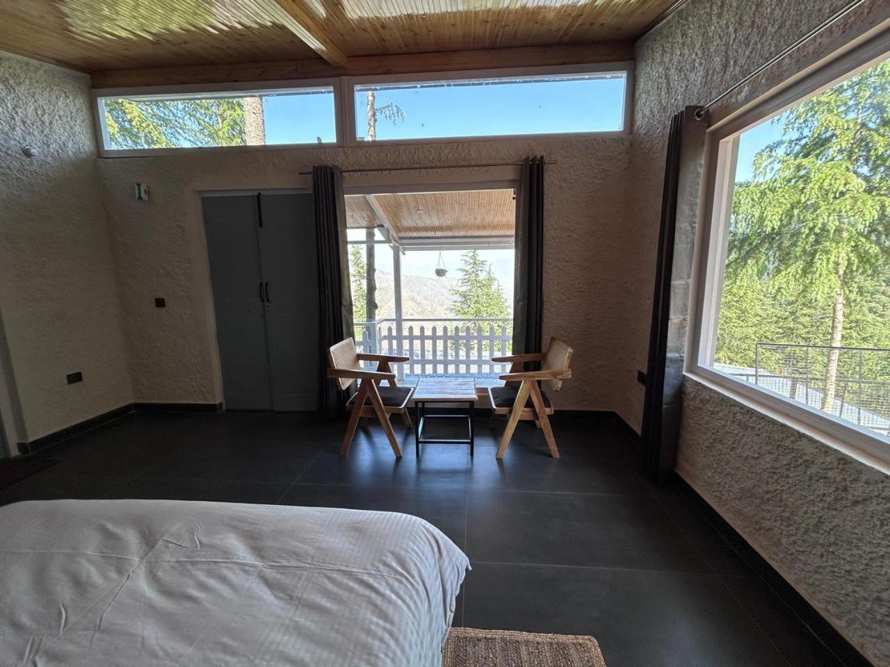 Ilika Resort Chakrāta Exteriör bild