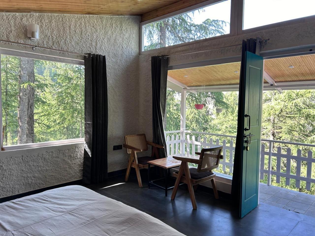Ilika Resort Chakrāta Exteriör bild