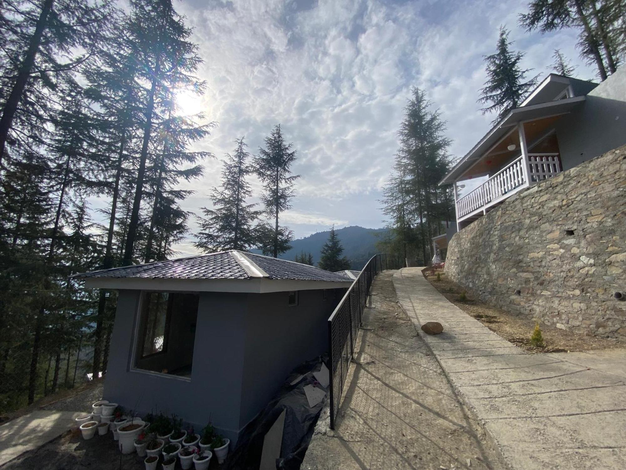 Ilika Resort Chakrāta Exteriör bild