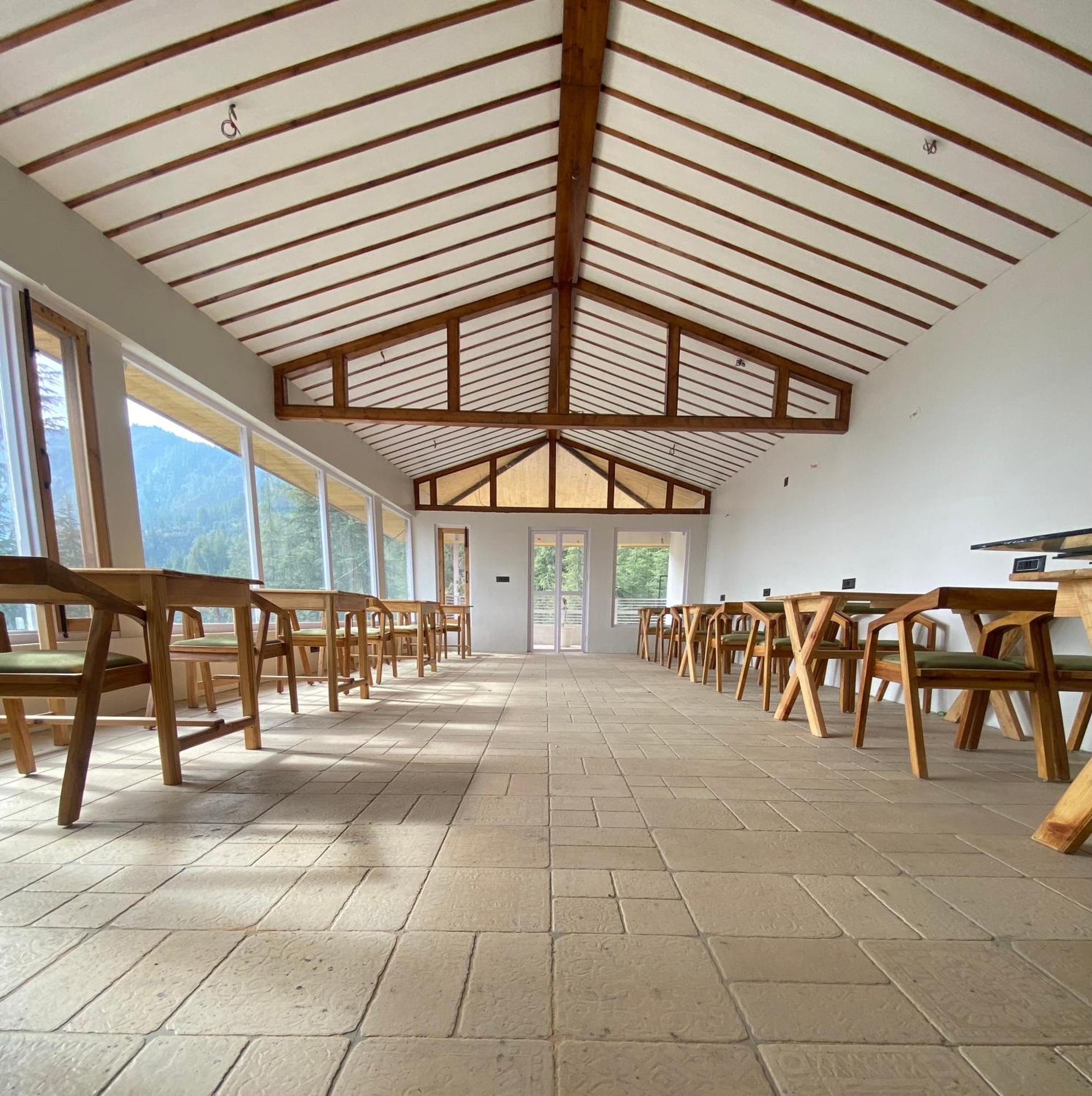 Ilika Resort Chakrāta Exteriör bild